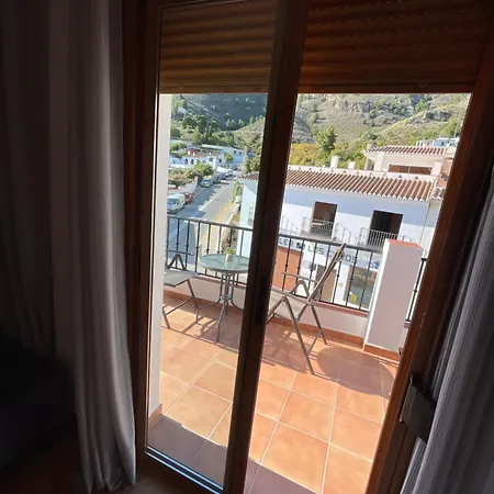 En Apartment *